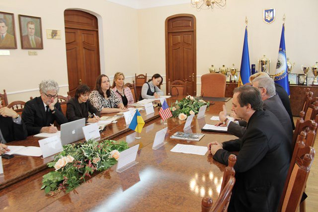 Американська делегація в НПУ 3.11.2015
